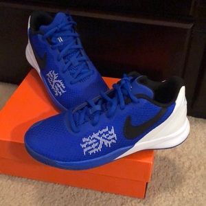 Boys Youth Nike Kyrie Flytrap II Athletic Shoes